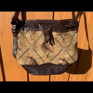 Wester equestrian shoulder bag with pockets